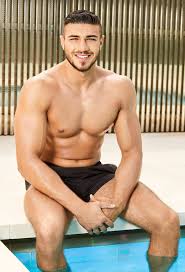 #love island #tommy fury #mollie mae #i'm getting old #i dont like it. Tommy Fury Is Tommy Fury A Successful Boxer What Weight Division Does He Fight Celebrity News Showbiz Tv Express Co Uk