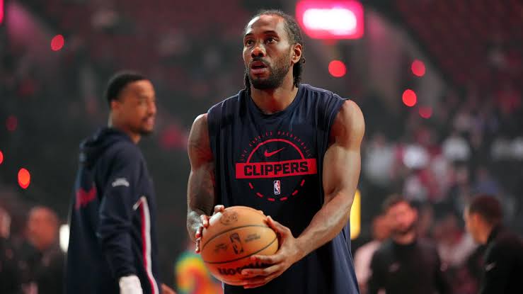 New Kawhi Leonard Rumors on Raptors Future, Contract Talks amid Reported Clippers Trade