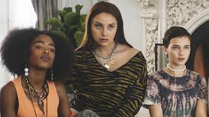 It's a 'teen' horror movie starring not much of an appealing cast and an intention t. The Craft Legacy Sequel S Lovie Simone On Tabby Original Film Hollywood Life