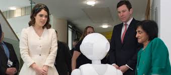 This morning princess eugenie, the youngest daughter of prince andrew and sarah fergie ferguson, is set to marry jack brooksbank. Princess Eugenie And Jack Brooksbank Share A Special Royal Debut With Prince Andrew Popular Indi News