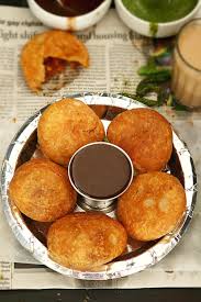 Easy To Follow Step By Step Recipe Of Urad Dal Kachori How To Make Khasta Kachori Moong Dal Ki Kac Indian Food Recipes Vegetarian Recipes Indian Food Recipes