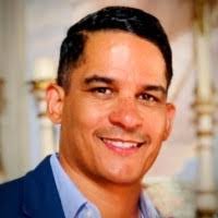 Tom Vanderford's Instagram, Twitter & Facebook