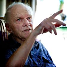 Dick Hageman brengt een cd uit op 95-jarige leeftijd: 'Oud worden wil  iedereen, maar is helemaal niet zo leuk'