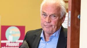 Un pot-de-vin de 21 000 $ dans une enveloppe brune