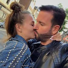 Nézd meg, mi mindent talált laura müller (mullerlaura086) a pinteresten, a világ legnagyobb ötletgyűjteményében. Laura Muller Frau Von Schlagerstar Michael Wendler Hat Sie Sich Operieren Lassen Stars