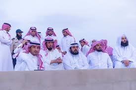 دعت معظم الدول العربية والإسلامية، وبينها السعودية، لتحري هلال شوال مساء الخميس، وسط شبه إجماع من قبل الخبراء على تحديد أول. Ø£Ø¹Ø¶Ø§Ø¡ Ø¨Ù„Ø¬Ù†Ø© Ø§Ù„ØªØ±Ø§Ø¦ÙŠ Ø¨Ø³Ø¯ÙŠØ± ØµØ¹ÙˆØ¨Ø§Øª Ø¬ÙˆÙŠØ© ØªØ¤Ø«Ø± ÙÙŠ Ø±Ø¤ÙŠØ© Ù‡Ù„Ø§Ù„ Ø´ÙˆØ§Ù„ ÙˆØ¥Ø¹Ù„Ø§Ù† ÙŠÙˆÙ… Ø§Ù„Ø¹ÙŠØ¯ ØµØ­ÙŠÙØ© Ø§Ù„Ù…Ù†Ø§Ø·Ù‚ Ø§Ù„Ø³Ø¹ÙˆØ¯ÙŠØ©ØµØ­ÙŠÙØ© Ø§Ù„Ù…Ù†Ø§Ø·Ù‚ Ø§Ù„Ø³Ø¹ÙˆØ¯ÙŠØ©