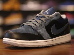 Air Jordan 1 Low Black And Orange Air Jordan 1 Low Black Wolf Grey New Slate Sneakernews Com Air Jordans Jordan 1 Low Jordans