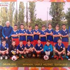 Răsdan trage periculos de la 16 metri, cu stângul, dar mingea se duce puțin peste poartă! Csa Steaua 2002 Home Facebook