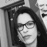 Bianca Estrella's Instagram, Twitter & Facebook