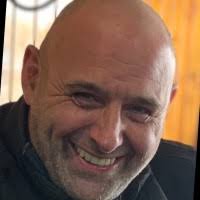 70+ perfiles de «Amon»