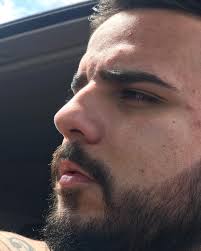 Parabéns pra mim! Hoje faço mais um ano de vida. Que Deus abençoe toda essa  caminhada e as coisas novas que vem pela frente ! Gratidão ! ❤️🎶