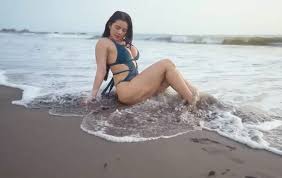 Indah Banget, Pantai Nyanyi Bali Bikin Selebgram Fbyana Speechless, Begini  Caranya ke Sana - Jembrana Express