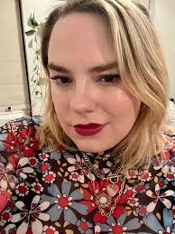 Anna Sanders's Instagram, Twitter & Facebook