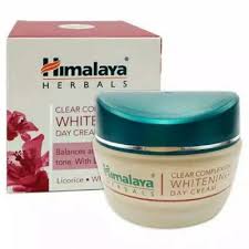 Penggunaan krim malam yang tepat dapat membantu proses regenerasi kulit tatkala tubuh tertidur. Wajah Lebih Putih Dengan 10 Rekomendasi Cream Pemutih Wajah Harga Di Bawah Rp 100 000 2020