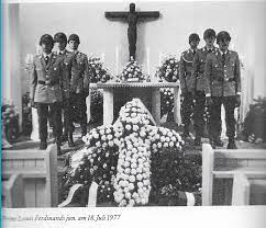 Von preußen, anzug, gehstock, doorn. Prinz Louis Ferdinand Der Erbe Des Hauses Preussen Starb Vor 40 Jahren Corona