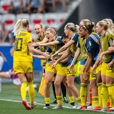 Sofia jakobsson of sweden scores her team's first goal past almuth schult of germany during the 2019 fifa women's world cup france quarter final. Vm Brons Till Sverige Efter Jattedrama