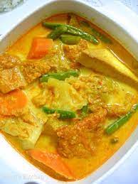 Cara membuat lontong dengan cepat lontong kacau. Peng S Kitchen Lontong Sayur Lodeh Mix Vegetable In Coconut Broth Vegetable Curry Recipes Recipes Malay Food