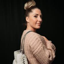 Boxer kim clavel will have a new opponent in front of her during her fight scheduled for august 28 at iga stadium, as she will face mexican soledad vargas, her promoter yvon michel announced on tuesday. Boxer Turned Nurse Kim Clavel To Receive Pat Tillman Award At Espys Pat Tillman Foundation