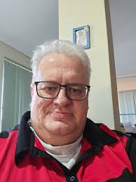 Hi all! I just wanted to re- introduce myself and share a photo I took. I  was in the group and I can't remember why I left. Probably a silly reason  :-) |