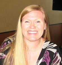 Lesley Leo's Instagram, Twitter & Facebook