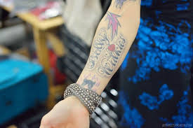 Tattoo removal can be just as tedious as inking it. How To Remove A Tattoo At Home Quickly
