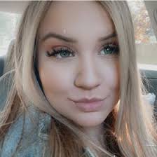 Nevaeh Lee (nevaehleeee)