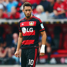 Bayer leverkusen formasıyla kariyerinin en verimli sezonlarından birini geçiren gurbetçi yıldızımız hakan çalhanoğlu, kaydettiği frikik golleriyle avrupa devlerinin dikkatini çekmeyi başardı. Hakan Calhanoglu Attracting Interest From Tottenham Hotspur Agent Hakan Calhanoglu Tottenham Soccer Team