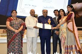 National Film Awards 2018 Janhvi Khushi And Boney Kapoor Collect Sridevi S Best Actress Award Photos Images Gallery 88038 Bollywood films were next to absent from the winners list at the 65th national film awards.