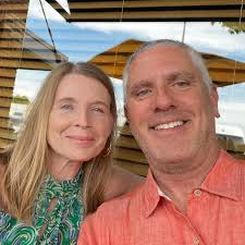 Are there many University of Arkansas parents in the Atlanta area?