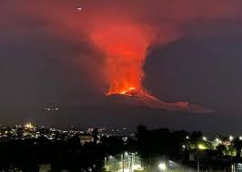 Pobierz to zdjęcie eruzione etna teraz. Terremoto In Sicilia L Esperto Nessun Collegamento Con L Eruzione Dell Etna