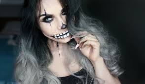 Halloween Clown Schminken Frau Gruselig Harlekin Clown Schminken Frau Schmink Ideen Pantomime
