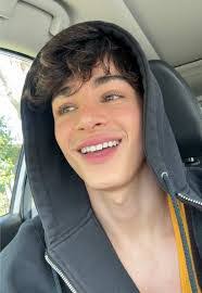 Tom Pierre's Instagram, Twitter & Facebook