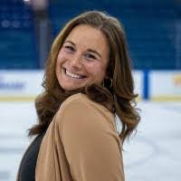 Lisa Bottenfield's Instagram, Twitter & Facebook