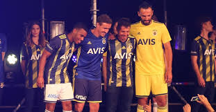 Pes 2017 fenerbahçe 20/21 forma logo v1 fenerbahçe'nin 20/21 forması açıklanan transferler ile tam ayrıntılı. Fenerbahce 2019 20 Sezonu Formalarini Tanitti Baskan Ali Koc Tan Tanitim Sirasinda Transfer Mujdesi Videosunu Izle Takvim Tv