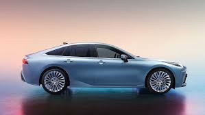 An elegant presence with zero emissions, the hydrogen fuel cell electric mirai is now available and ready for test drives. Toyota Mirai Ii 2021 Vorstellung Preis Video Test Details Autoscout24