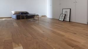 Poncer parquet à la main. Vitrifier Un Parquet Sans Poncer C Est Possible Deco Cool