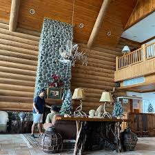 Add convenience and beauty to your hot tub area with matching entry steps and benches, some of which feature extra storage. Photos At The Spa And Lodge At Tagaytay Highlands Resort In Tagaytay