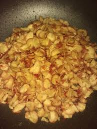 Potensi pasarnya cukup baik karena disukai oleh berbagai kalangan. Keripik Singkong Pedas By Anne Rose Langsungenak Com