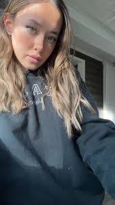 Millie Overton's Instagram, Twitter & Facebook