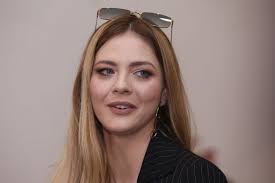 Majka Cece Ražnatović ne voli da se eksponira u medijima || Story.rs