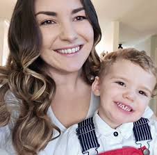 Who is a licensed handyman in Ormond for door installation?