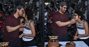 Aamir Khan Celebrates His 54th Birthday With Wife Kiran Rao Seal It With A Lip Lock Aamir Khan Sony Entertainment Television Celebrities