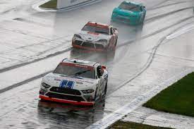 Stormy climate prompted the delay of tuesday night's race in the nascar xfinity series at darlington raceway. Nascar Weather Update Rain In Charlotte For Roval Race Charlotte Observer