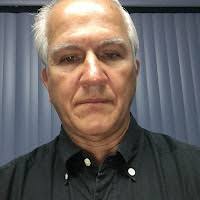 Carmen en su tinta: Reseña: Esperpento y los pequeños del valle, Carlos Ml.  Ruiz Sánchez (Editorial Letra Minúscula, septiembre 2021)