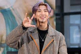 ★ download mp3 lagu bts terbaru 2020 gratis, ada 20 daftar lagu sia yang bisa anda download. Rm Bts Akui Menangis Ketika Garap Map Of The Soul 7 Halaman All Kompas Com