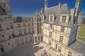 Les Plus Beaux Chateaux De La Loire A Visiter Absolument Chateau De La Loire Loire Chateau A Visiter