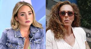 Dentro de la sala donde se vieron Rocío Carrasco y Rocío Flores a medio metro tras 13 años sin verse