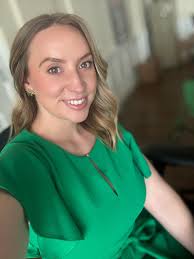 ☀️HELLO SUNSHINE!☀️ Happy Monday! Did you have a nice holiday weekend?? How  do you feel about this beautiful weather!?! I'm loving it but my allergies  are struggling 🤧