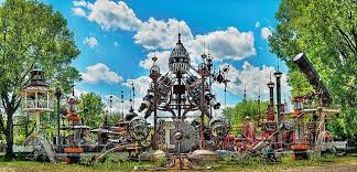 Dr Evermor S Amazing Sculptural Machine In Wi Us Called The Forevertron Visionary Art Art Sites Outdoor Art