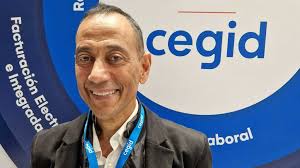 Junto al canal formamos un solo equipo”